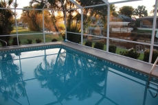 Spacious Comfy Heated-Pool Home/Gulf Access/Southern Exp/4 bdrms/Wifi/Lifts