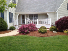 Lovely, spacious home 50 yards to private beach