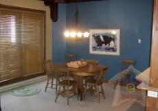 2 Bedrooms Condo Les Manoirs