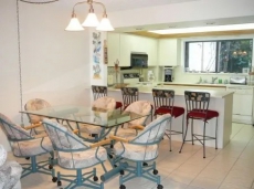 2 Bedrooms Condo Waterfront Key