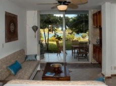 4 Bedrooms Townhome French Angel