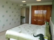 4 Bedrooms Townhome French Angel