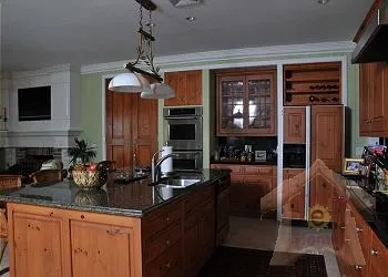 4 Bedrooms Estate Bayfront Estate