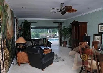 4 Bedrooms Estate Bayfront Estate