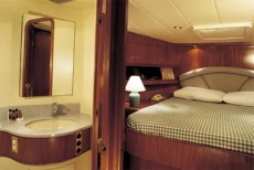 4 Bedrooms Yacht Luxury Motor