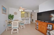 2 Bedrooms Condo Two Story