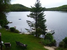 3 Bedrooms Condo 3 BR