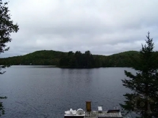 3 Bedrooms Condo 3 BR