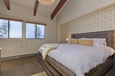 3 Bedrooms Chalet Blue Jay