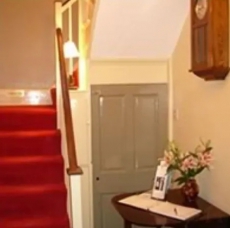 1 Bedroom BnB De-Bury House