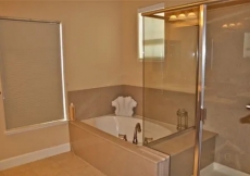 3 Bedrooms Townhome 3 Beds