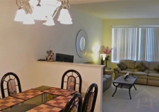 3 Bedrooms Condo 3 Beds-3.5
