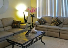 3 Bedrooms Condo 3 Beds-3.5