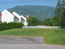 2 Bedrooms Condo Outdoor condo