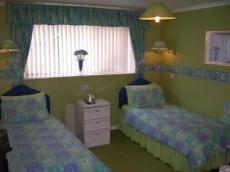 2 Bedrooms BnB Abbey House