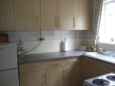 4 Bedrooms Bungalow A Detached