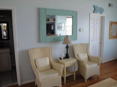 Dolphin Watch - Charming - Cozy - Oceanfront - Beachfront!
