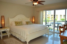 BEACHFRONT - EAGLE BEACH - OCEANIA RESORT - Divine Leisure 2BR condo - BC255