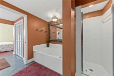 Beachfront Condo w/ Restaurant, Pool & Hot Tub