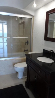 Luxurious 2BR/2Bath Condo looks Directly over Ocean Pool Beach Fort Lauderdale