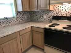 Beautiful 2 bdr/2 bath townhome; dog friendly; 5 minute walk to the beach