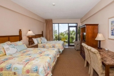 First Floor Ocean Front Studio with Kitchenette Sleeps 4 SPRING MEGA SALE