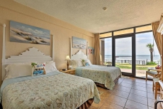 Oceanfront Resort Condo Steps to Daytona Beach!
