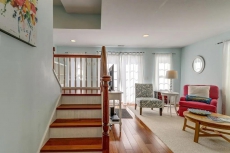 Classy condominium with patio and balcony - near the lake!