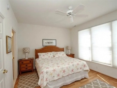 219OG: 4BR+Den Bear Trap End TH - Pools, Tennis, In-Season Beach Shuttle & More!