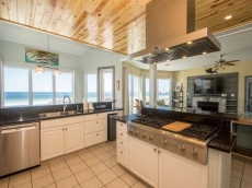 Beach Front w/Pools & Tennis - PET FRIENDLY!