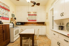 Dog-friendly cottage with fenced backyard and outdoor shower!