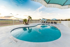 Glamp in style in a 1961 Shasta w/ private bathroom, WiFi & shared pool!