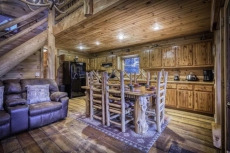 Looking for relaxing getaway with a view In Blue Ridge, GA? Look no further!