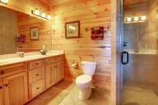 AWESOME LONG RANGE MTN VIEW, HOT TUB, WOOD BURNING FIREPLACE, POOL TABLE