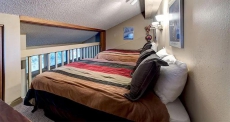 Bear Claw 401: 3 BR / 2 BA condo in Steamboat Springs, Sleeps 10