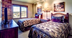 Bear Claw 410: 3 BR / 2 BA condo in Steamboat Springs, Sleeps 9