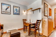 Top Floor, Recent Updates, Wi-Fi, Outdoor Hot Tubs, Parking