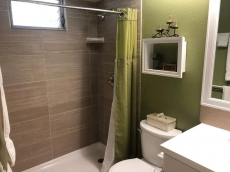 10 steps from the ocean! Pristine 1BR condo, newly remodeled!