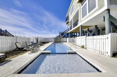 8 BEDROOM, 7.5 BATHROOM, SLEEPS 18, OCEANFRONT, PRIVATE POOL, LONG BAY ESTATES