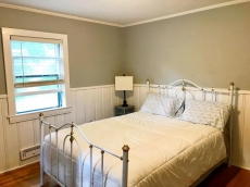 Narragansett Beach Cottage