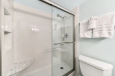 Beachfront getaway w/ ocean view, balcony & shared pool and tennis!