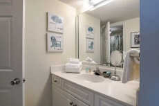 Gulf front corner condo! Amazing views! Steps to beach! Heated outdoor pool!