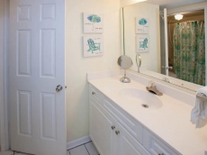 Gulf front corner condo! Amazing views! Steps to beach! Heated outdoor pool!