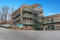 Mountain Top Retreat - Gatlinburg, TN