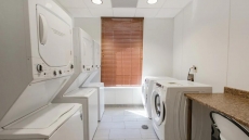 Free Breakfast. Pool. Gym. Close to Convention Center.