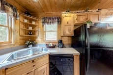 Daa Bear's Lodge - Gatlinburg, TN