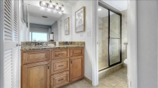 SR304: New Property, Charming and Comfortable Peaceful Retreat in Beachfront...