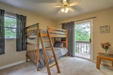 North Liberty House on Coralville Lake Near Dock!