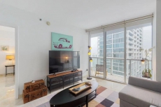 Dog-friendly, bayview condo in the heart of Brickell w/ shared pool & hot tub!