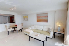 Breathtaking Oasis Grand Condo, Stunning River View, Resort Lifestyle, Free Parking & WiFi